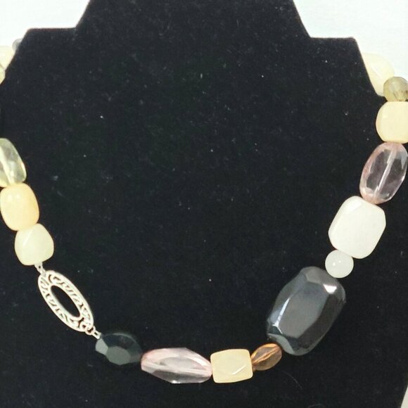 Lia Sophia Statement Necklace 'Interplay' Retired 16" White Yellow Jade - Picture 2 of 3